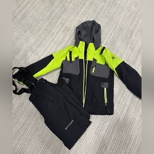 Youth size 10 Spyder Ski Jacket and youth size 10 ski pant set